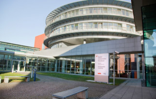 kepler-universitaetsklinikum_neuromed-campus_aussenaufnahme_2016-2